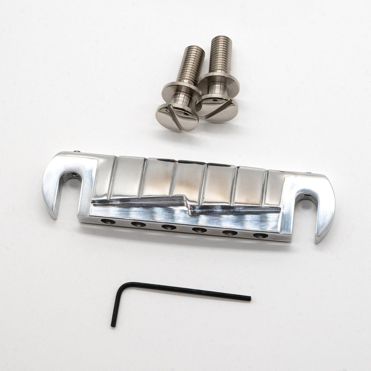 Stoptail Bridge with Studs